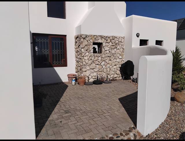 3 BEDROOM HOUSE FOR SALE IN JACOBSBAAI